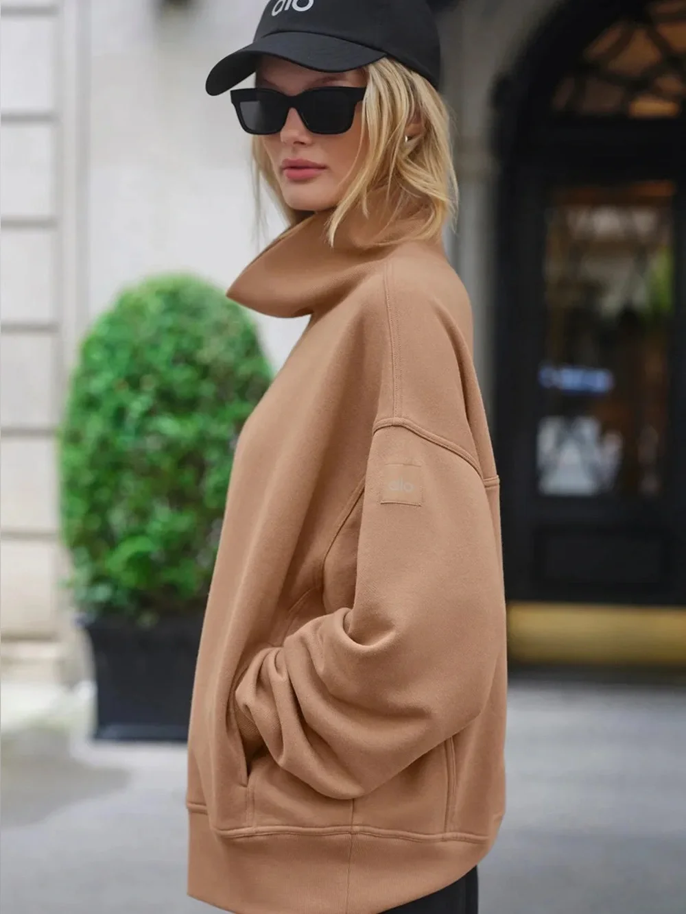 Alo Yoga Hazy Mock Neck Pullover Turtleneck Oversized Sweatshirt